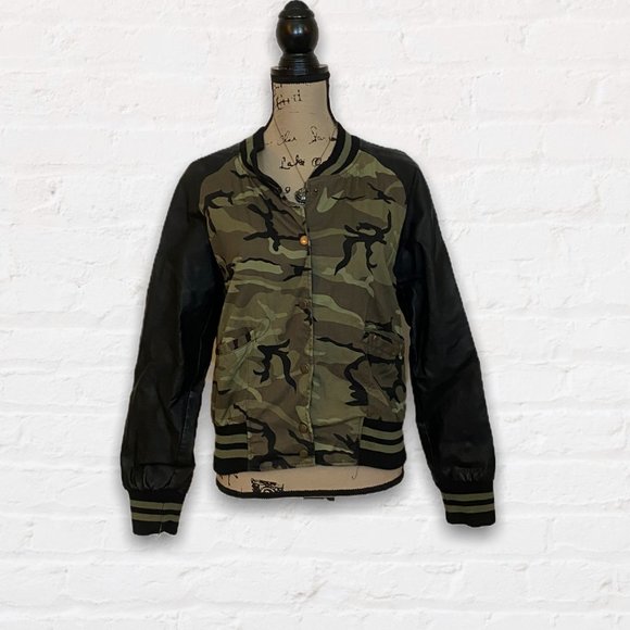 Kira Yukimura's Forever 21 Camo Army Bomber Jacket - Picture 4 of 7